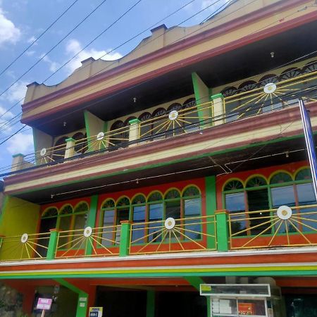 Oyo 90041 Hotel Sinar Lumayan Syariah Balikpapan  Esterno foto