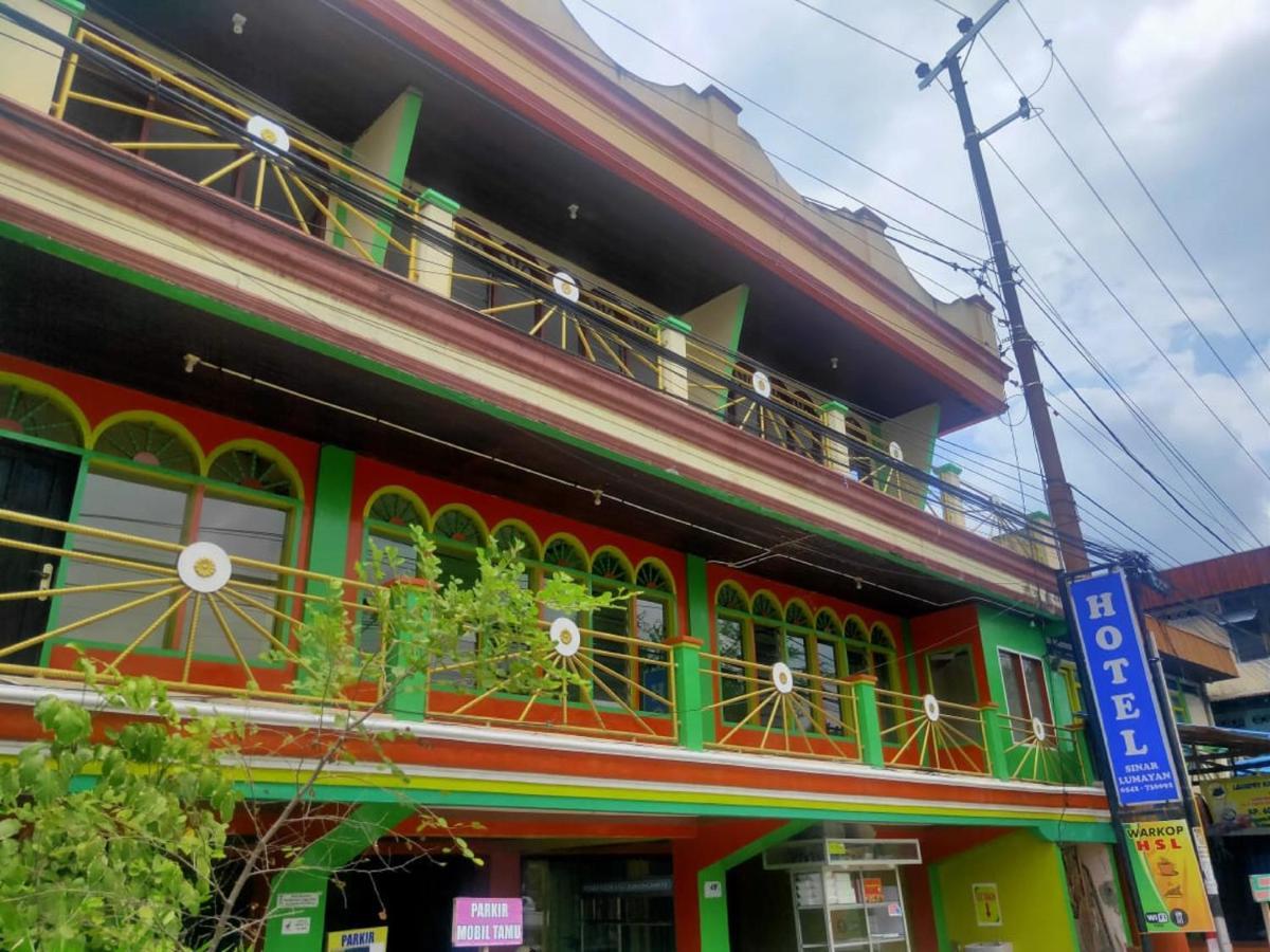 Oyo 90041 Hotel Sinar Lumayan Syariah Balikpapan  Esterno foto
