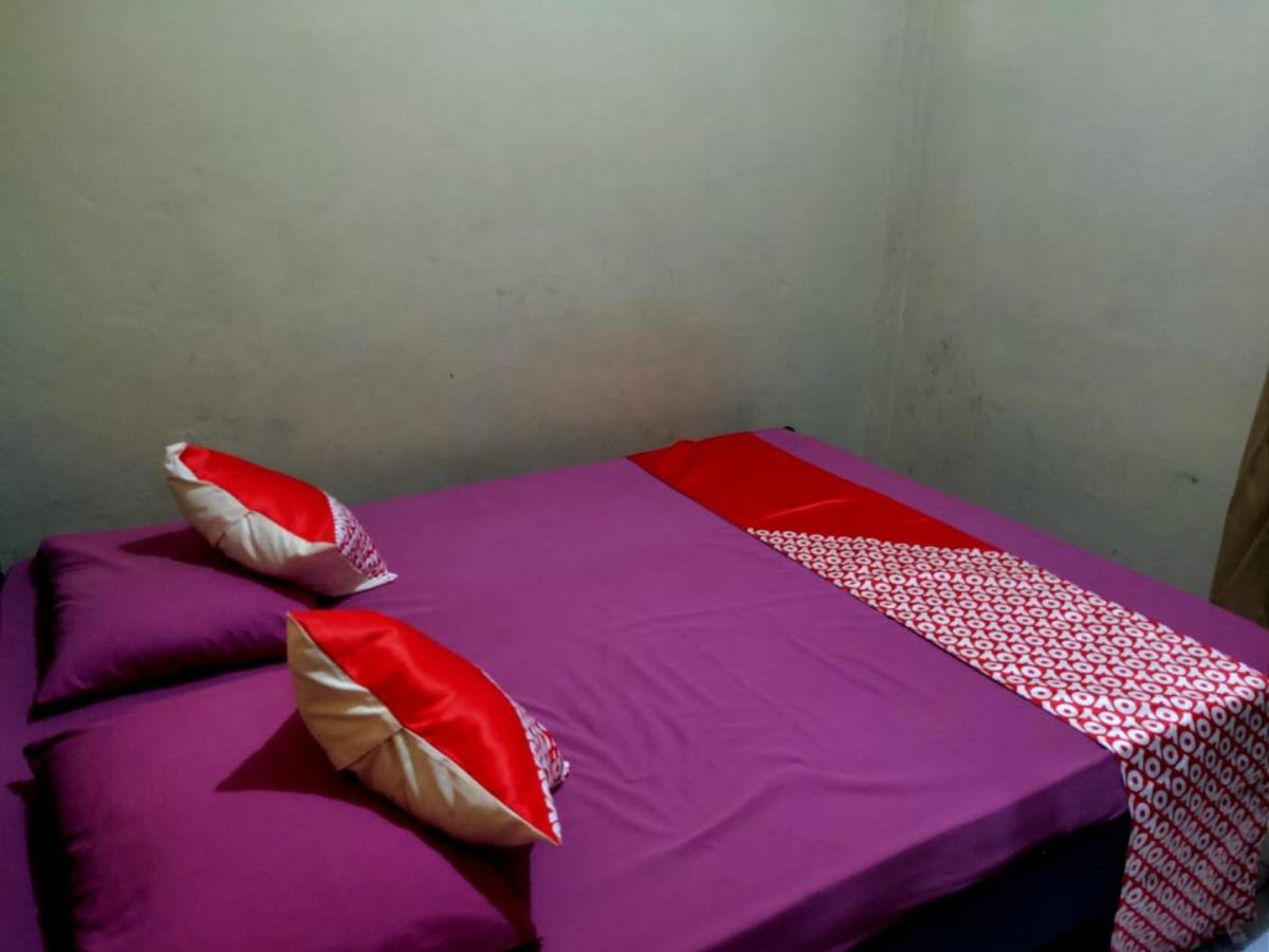 Oyo 90041 Hotel Sinar Lumayan Syariah Balikpapan  Esterno foto