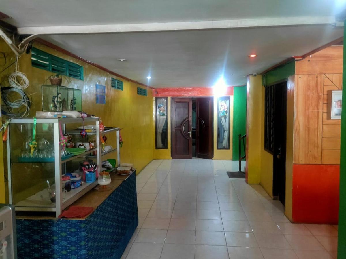 Oyo 90041 Hotel Sinar Lumayan Syariah Balikpapan  Esterno foto
