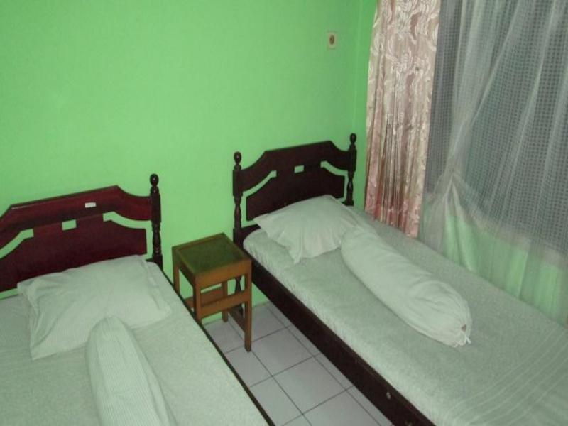 Oyo 90041 Hotel Sinar Lumayan Syariah Balikpapan  Esterno foto